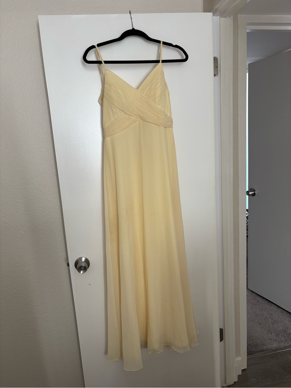 Elegant Yellow Spaghetti-Strap Maxi Dress